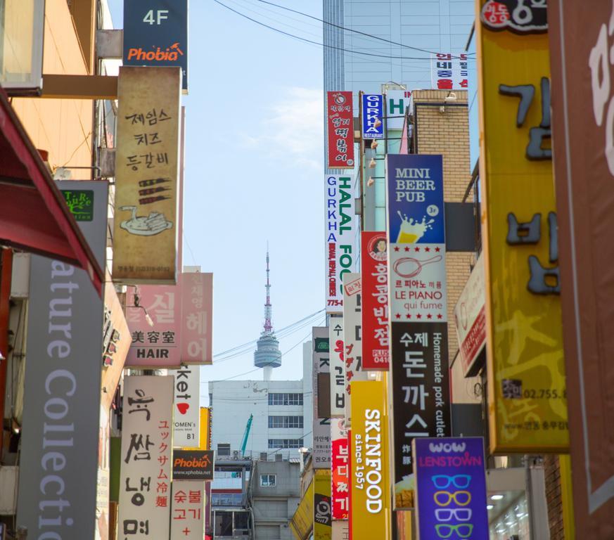 Готель Blue Mountain Myeong-Dong Сеул Екстер'єр фото