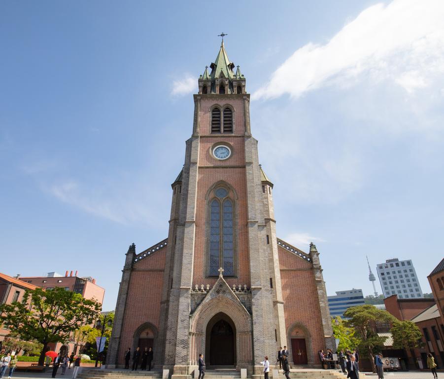 Готель Blue Mountain Myeong-Dong Сеул Екстер'єр фото